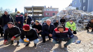 Akdenizde yaralar birlikte sarılıyor
