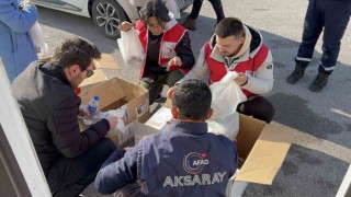 Aksarayda AFAD ve Kızılaydan depremzedelere kumanya desteği