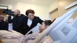 Akşener, Adanada depremde yaralananları ziyaret etti