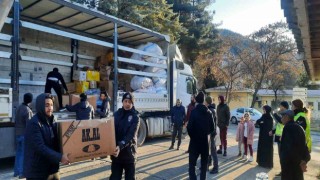 Alaplıdan çıkan yardımlar Deprem Bölgesinde Dağıtımını Sürdürüyor