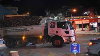 Alaşehirliler depremzedeler için kenetlendi