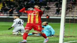 Ali Karimi 2. golünü attı