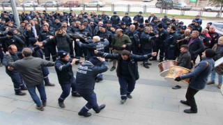 Amasya Belediyesinde işçiler rekor maaş zammını davul-zurnayla kutladı