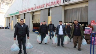 Amasyalı pazarcılardan depremzedeler için sebze-meyve kampanyası: “Acılar paylaştıkça azalacak”
