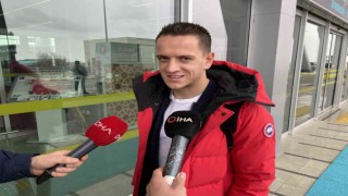 Amir Hadziahmetovic, Beşiktaş için yola çıktı