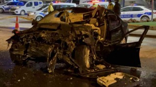 Ankarada sulama tankerine çarpan otomobilin sürücüsü olay yerinde hayatını kaybetti