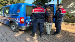 Antalyada 13 yıl 8 ay kesinleşmiş hapis cezasıyla aranan şahıs yakalandı