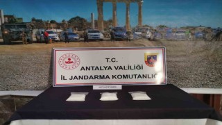 Antalyada 2 kilo 631 gram metamfetamin ele geçirildi
