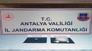 Antalyada uyuşturucu madde ticareti yapan şüpheli yakalandı