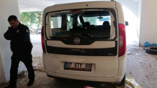 Antalyadan çalınan hafif ticari araç Manavgatta park halinde bulundu