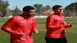 Antalyasporda yeni transferler ilk antrenmanına çıktı