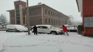 Ardahanda yoğun kar yağışı