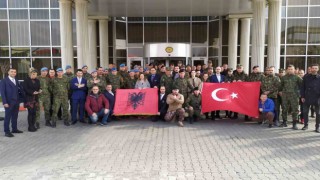 Arnavutluktan gelen 83 kişilik arama kurtarma ekibi geri döndü