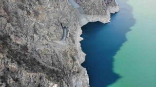 Artvinde heyelanların sebebi kurak havadan sonra gelen yağışlar