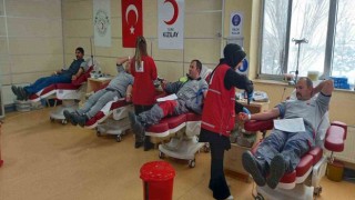 Aşkaleden deprem bölgesine destek