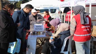 Aydınlıların depremzedeler için seferberliği 5. gününde de devam ediyor