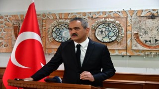 Bakan Özerden Kahramanmaraş merkezli deprem bölgelerinde eğitime ara verilmesiyle ilgili açıklama