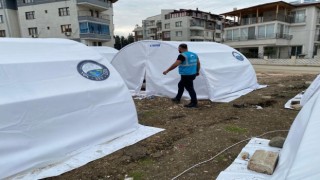 Balayını bıraktılar, deprem bölgesine yardıma koştular