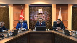 Balıkesirden 39 araç ve 79 personel Osmaniye deprem bölgesine gidiyor