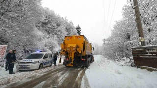 Başiskelenin yüksek kesimlerinde karla mücadele başladı