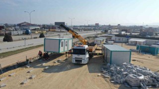 Başkan Altay: “Hataydaki konteyner kentimizde ilk konteynerleri yerleştirmeye başladık”