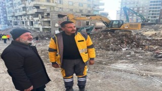 Başkan Çolakbayrakdar: Son yaralar sarılana kadar afet bölgesindeyiz