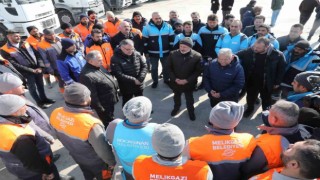 Başkan Çolakbayrakdar: “Tüm imkanlarımız ile deprem bölgelerindeyiz”
