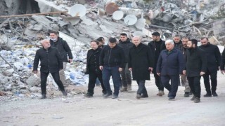 Başkan Orkan deprem bölgesinde ziyaretlerini sürdürdü
