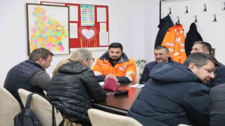 Başkan Öztekin deprem bölgesinde