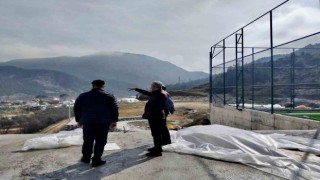 Başkan Yaman, halı saha tesisinde ve mesire alanında inleceme yaptı