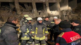 Başkan Zolan ve Vali Atik deprem bölgesinde
