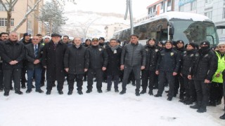 Bayburt Emniyetinden destek gecikmedi: 55 polis deprem bölgesine uğurlandı