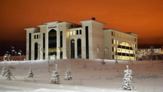 Bayburt Üniversitesi Kütüphanesi 100 bin kayıtlı esere ulaştı