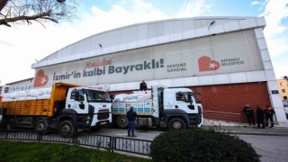 Bayraklı Belediyesinin yardım tırları umut oluyor