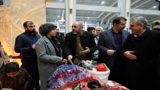 Beyazgül ile Vali Ayhandan depremzedelere ziyaret