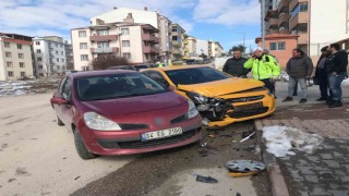 Bilecikte yaşanan trafik kazası ucuz atlatıldı