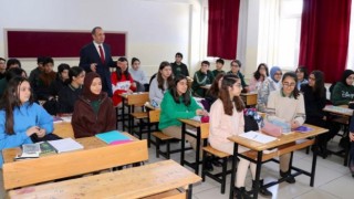 Bingöl İl Milli Eğitim Müdürü Yücel: Öğrencilerimizi geleceğe hazırlamak için var gücümüzle çalışıyoruz