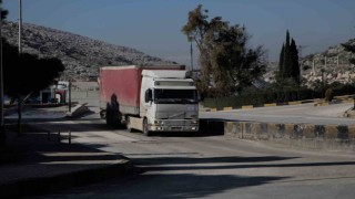 BMnin Suriyeye ilk konvoyu Türkiye sınırından geçti