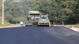 Bodrum Mümtaz Ataman Caddesinde birinci kat sıcak asfalt dökümü tamamlandı