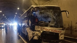 Bolu Dağı Tünelinde 4 aracın karıştığı zincirleme kaza: 1 ölü
