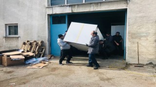 Boludan seyyar tuvalet, banyo ve sobalar Kahramanmaraşa doğru yola çıktı