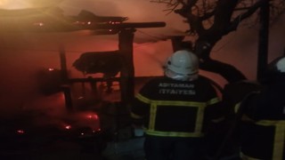 Boş evde yangın çıktı