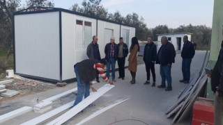 Burhaniye Belediyesinden afet bölgesine konteyner ev desteği
