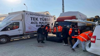 Büyükçekmece Belediyesi depremin yaralarını sarmaya devam ediyor