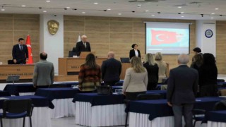 Büyükşehir Belediye Meclisinde depremzedeler anıldı