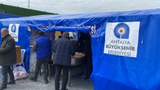 Büyükşehir Belediyesinin deprem bölgesine desteği sürüyor