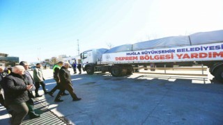 Büyükşehir Belediyesinin yardım tırları yola çıktı