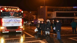 Çadırların altlarına konulmak üzere 2 tır palet gönderdi