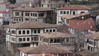 Çatkı sistemiyle inşa edilen Safranbolu evleri depremde kaçış imkanı sağlıyor