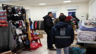 Çeşme Belediyesi, depremzedeler için ücretsiz butik açtı